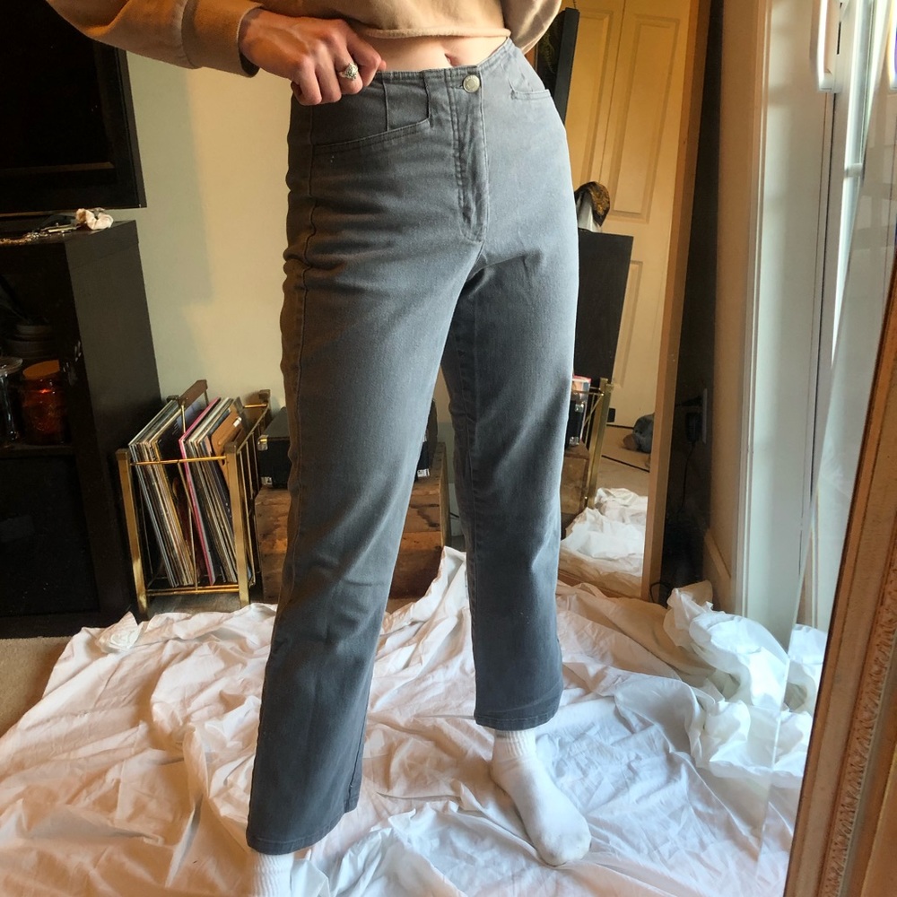 🐺GRAY VINTAGE HIGH WAISTED JEANS🐺